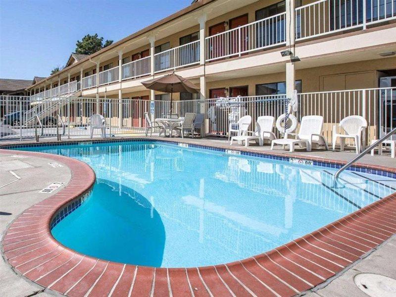 Quality Inn & Suites Woodland - Sacramento Airport Exterior foto
