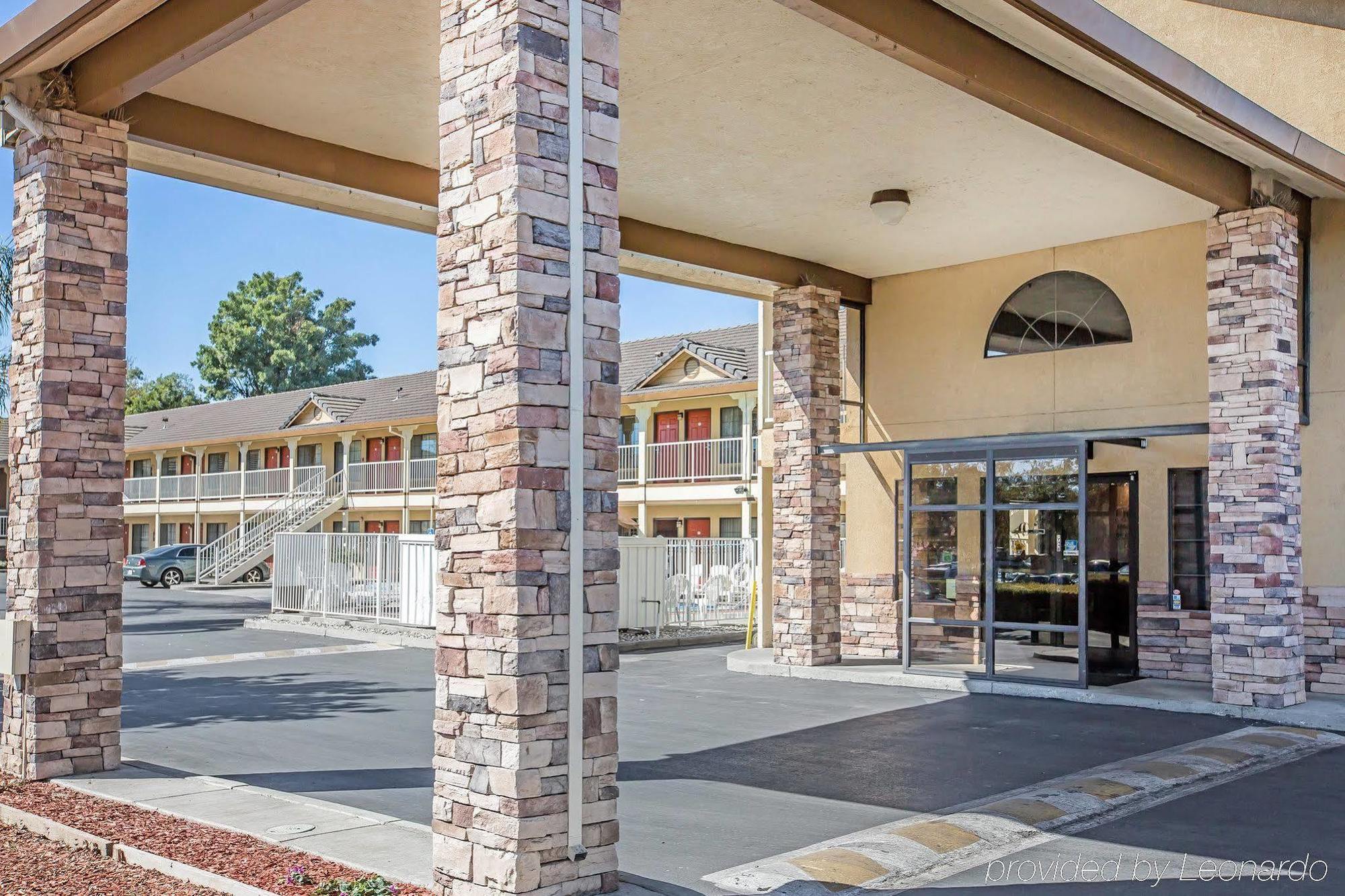 Quality Inn & Suites Woodland - Sacramento Airport Exterior foto