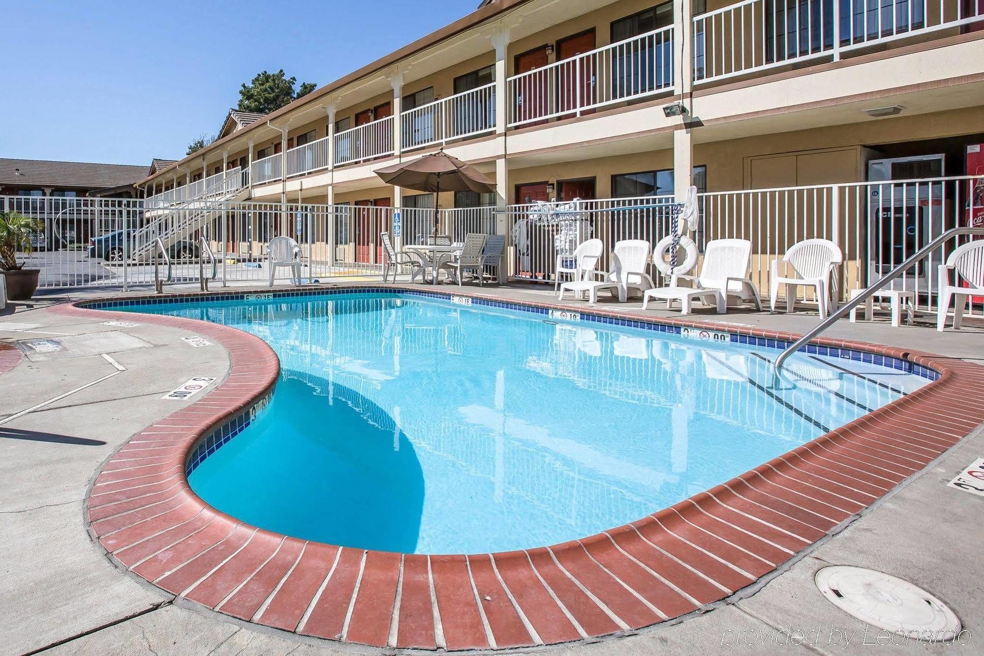 Quality Inn & Suites Woodland - Sacramento Airport Exterior foto